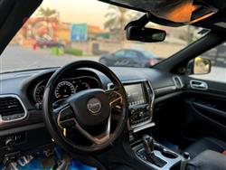 جیپ گراند شیرۆکی